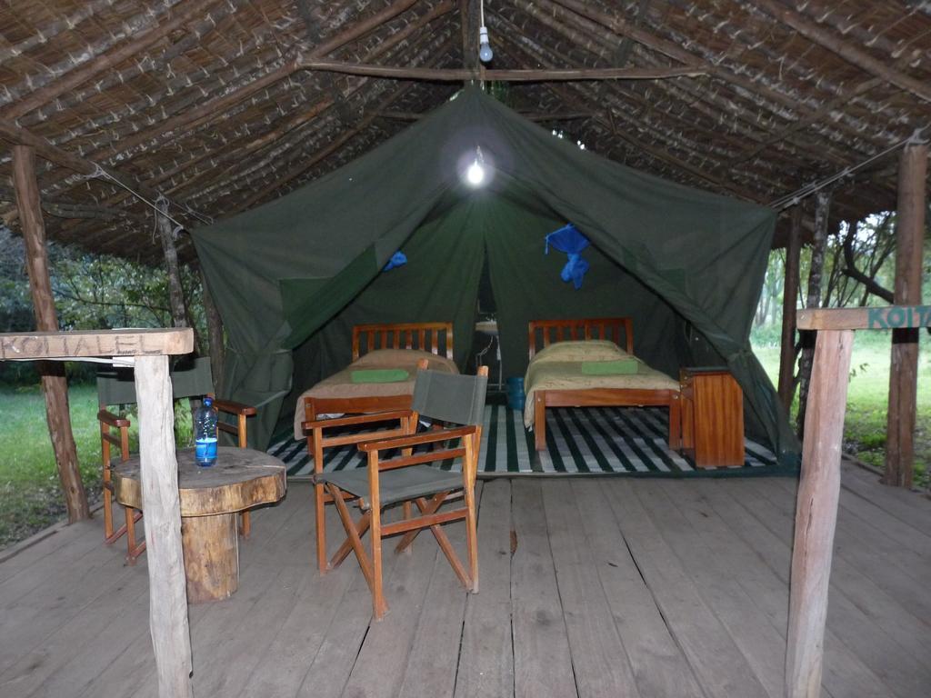 Enchoro Wildlife Camp Hotell Ololaimutiek Exteriör bild